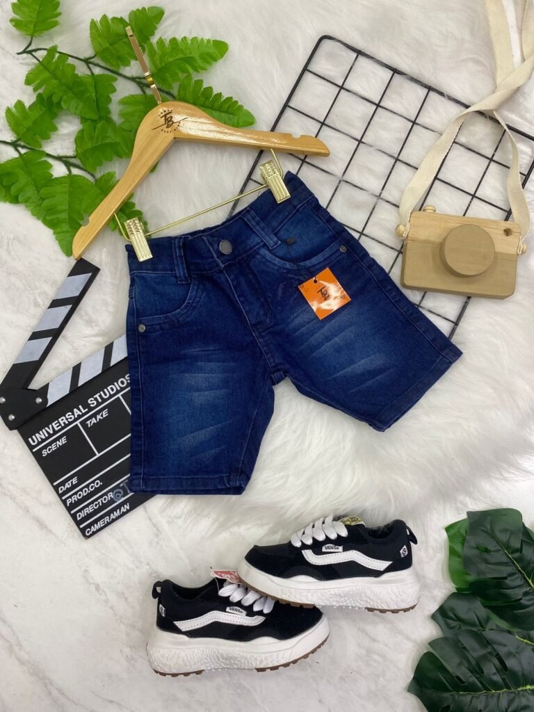 Bermuda Jeans Infantil Masculina com Elastano