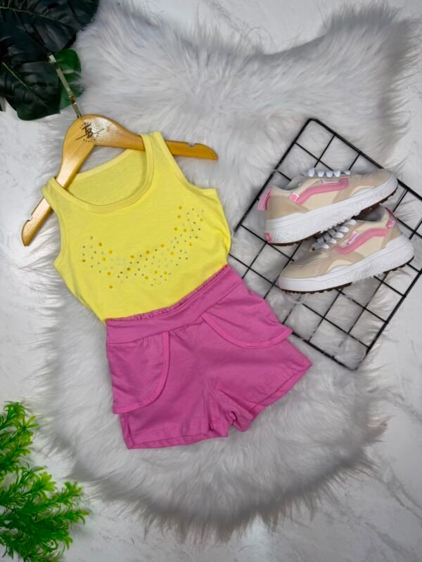 WhatsApp Image 2026-08-04 at 17.16.50 Kit 2 Conjuntos Infantis Femininos Mauro – Blusa e Short