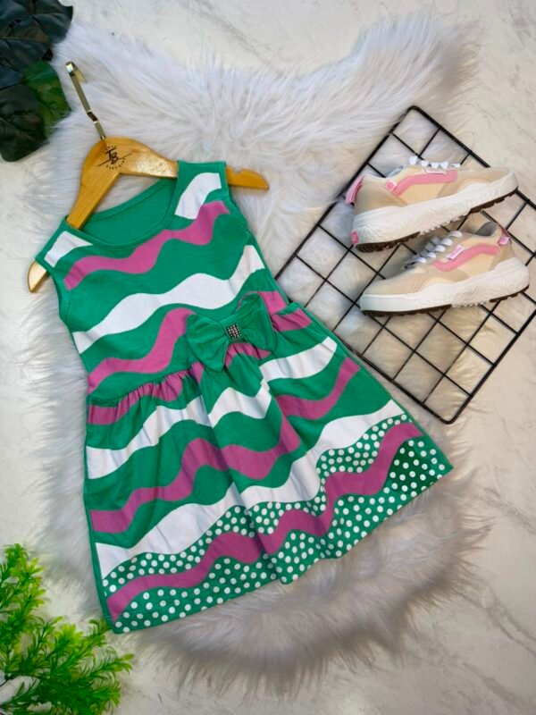 WhatsApp Image 2026-08-05 at 10.15.32 (1) Kit 2 Vestidos Infantis em Malha – Estampas Sortidas