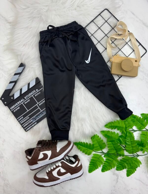 WhatsApp Image 2026-08-18 at 09.32.48 Calça Chimpa Flanelada Infantil Unissex