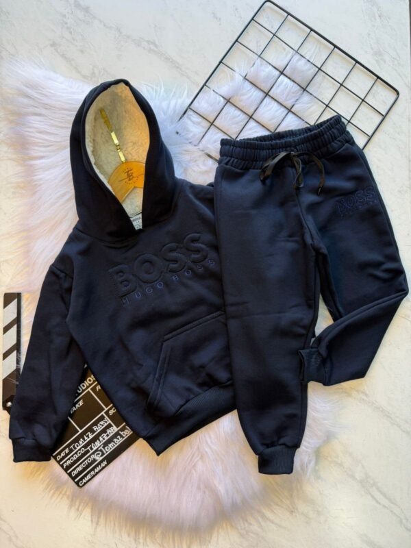 Conjunto Agasalho Infantil com Touca Peluciada