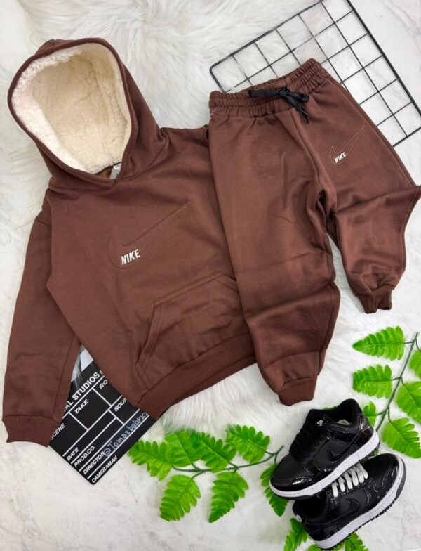 Conjunto Agasalho Infantil com Touca Peluciada
