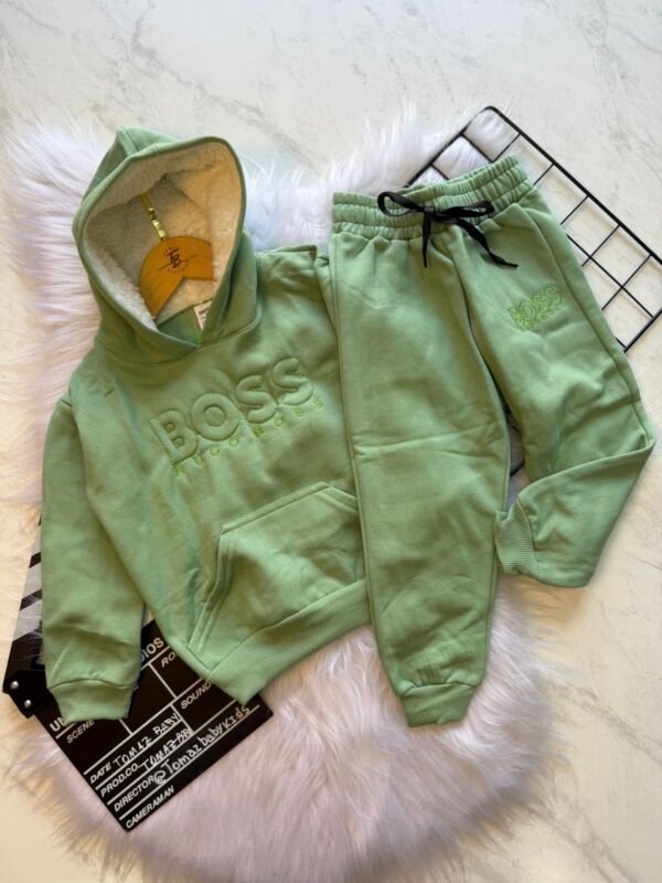 Conjunto Agasalho Infantil com Touca Peluciada
