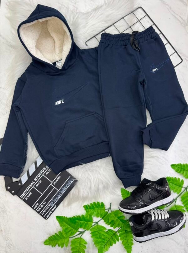 Conjunto Agasalho Infantil com Touca Peluciada