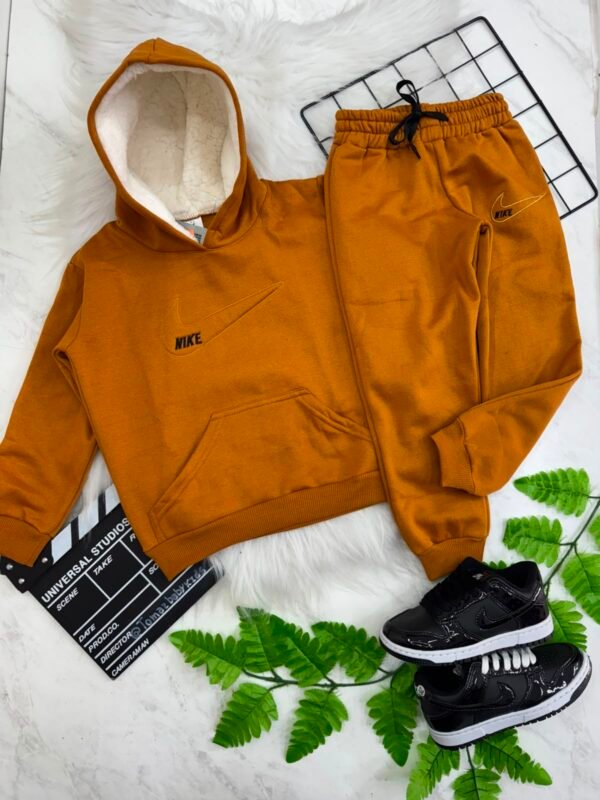 Conjunto Agasalho Infantil com Touca Peluciada