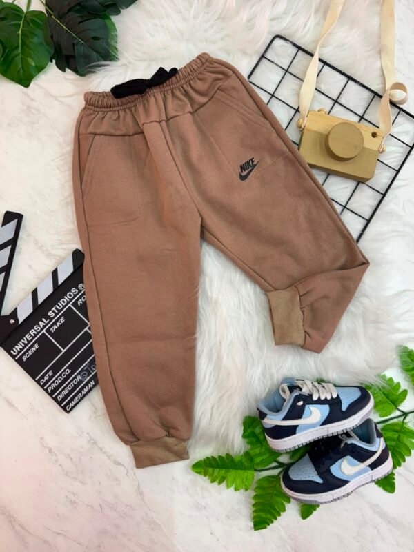 WhatsApp Image 2026-08-18 at 15.37.51 (4) Calça Moletom Infantil - Unissex